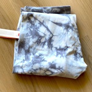 NWT Colsie tie dyed leggings